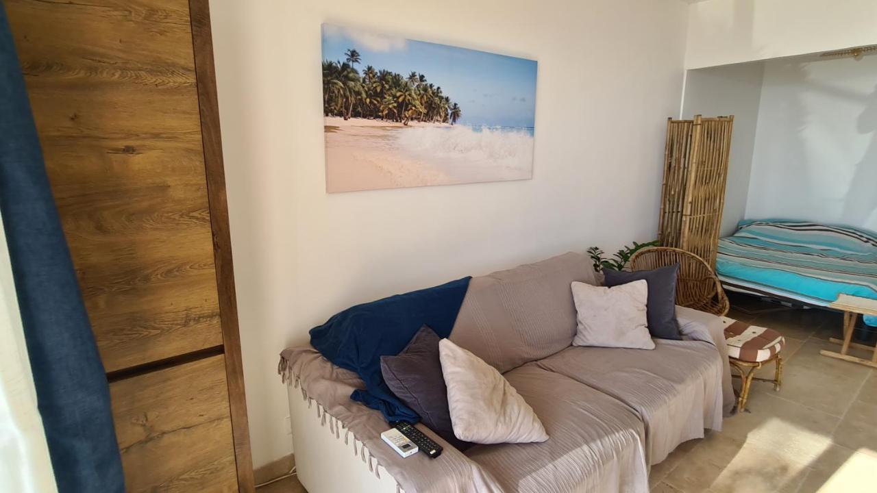 Ti Caz Kreol - Juan Plages Les Pieds Dans L'Eau Apartment Ngoại thất bức ảnh